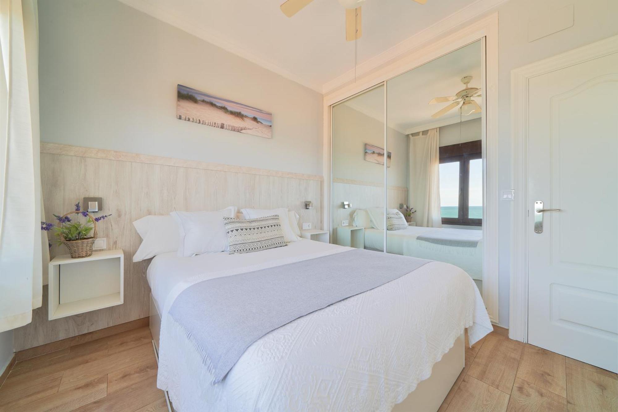 Xpce Playa Bajondillo Terrace - Parking Free Apartment Torremolinos Bagian luar foto