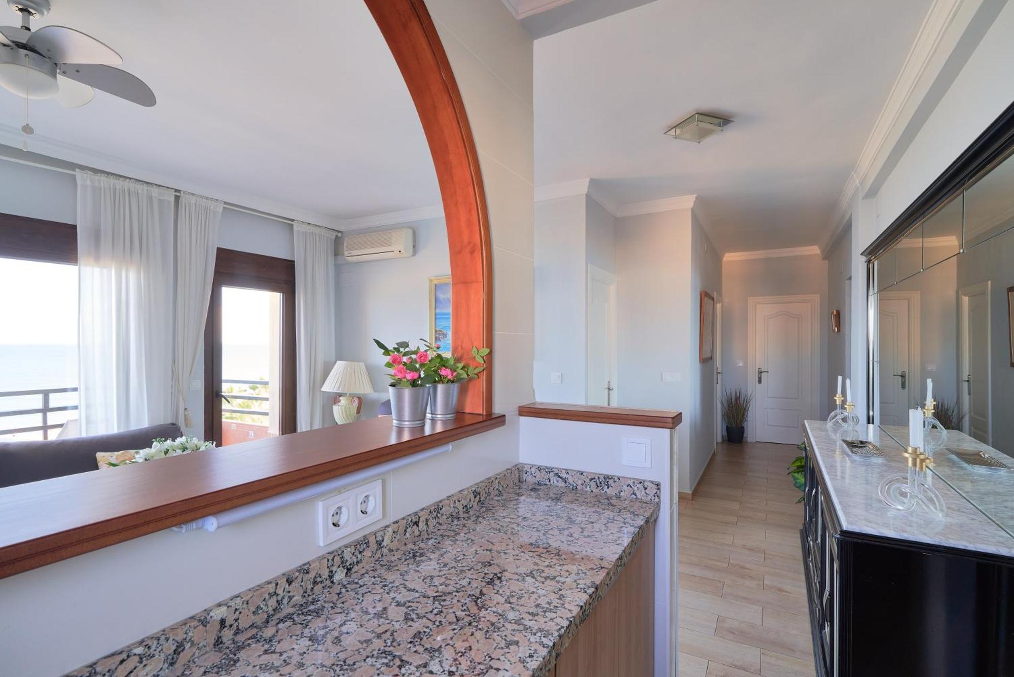 Xpce Playa Bajondillo Terrace - Parking Free Apartment Torremolinos Bagian luar foto