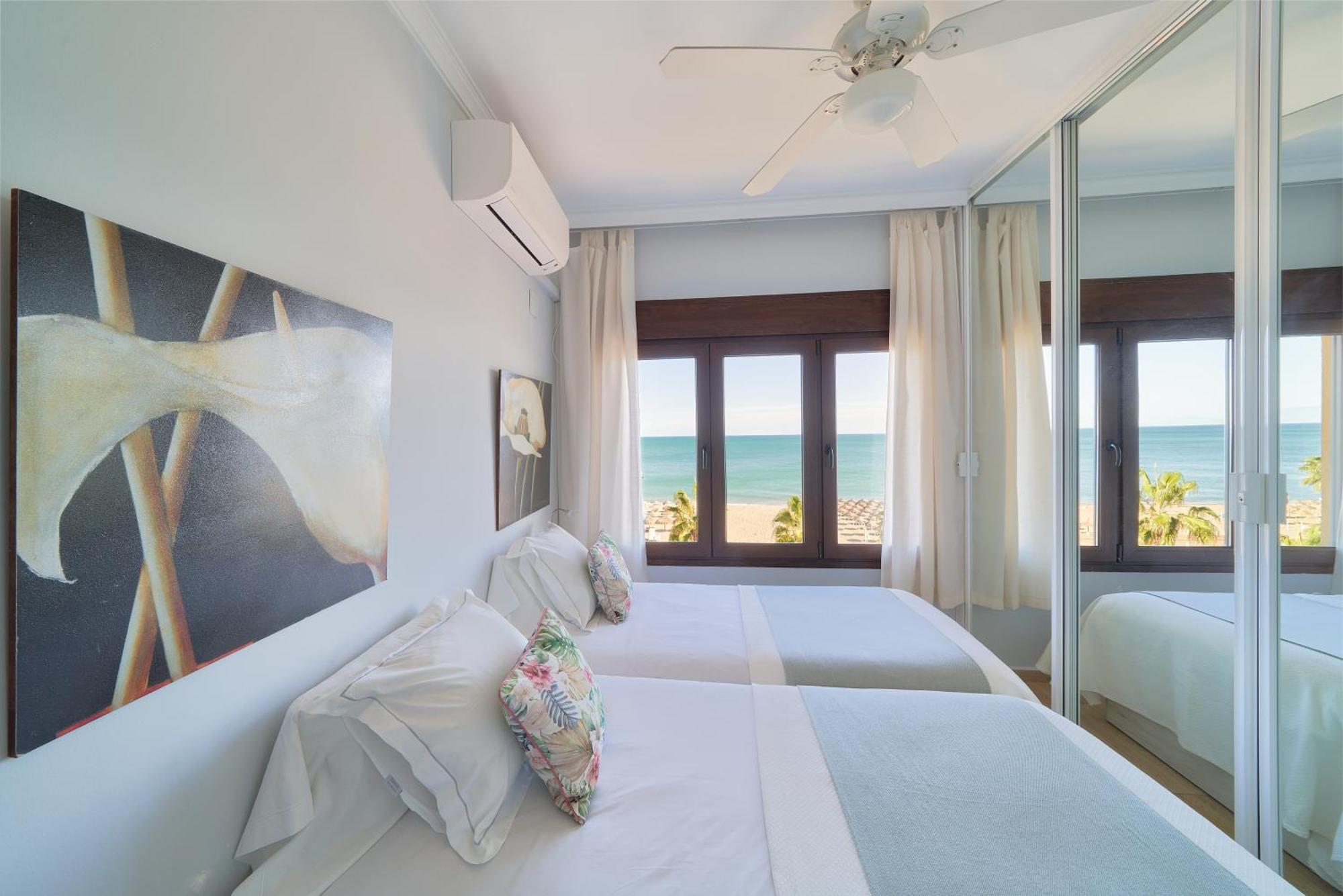 Xpce Playa Bajondillo Terrace - Parking Free Apartment Torremolinos Bagian luar foto